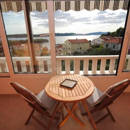 Seaview Luxury Apartment 